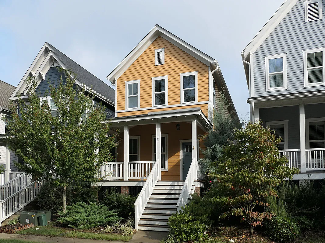 3 bed, 2.5 bath, 1740 sqft, $2,495 — Photo 1
