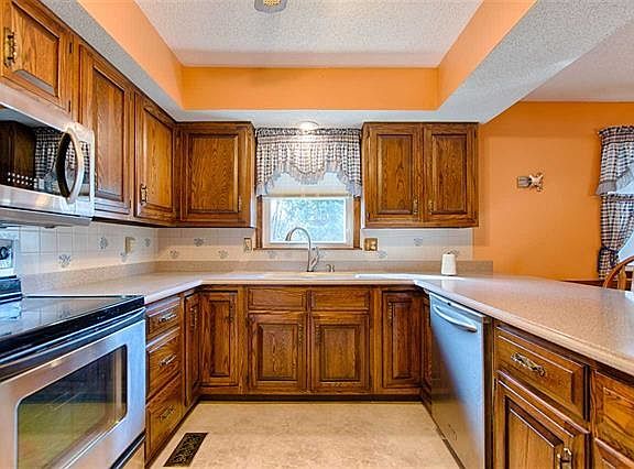 5th image of 10655 Bunker Hill Ct