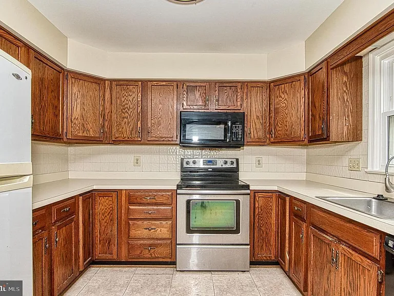 2205 Cedar Mill Ct — Photo 23