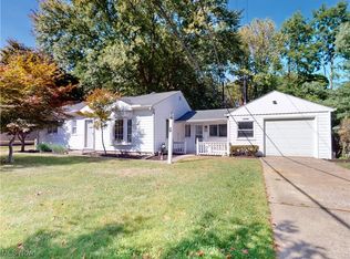 6081 Douglas Dr, Madison, OH 44057