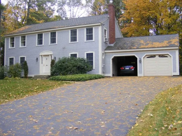 60 Oakwood Drive, Yarmouth, ME 04096