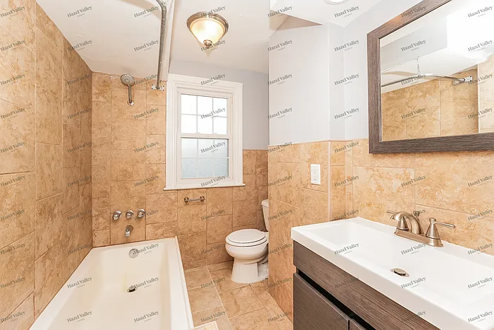 394 N Hawkins Ave — Photo 11