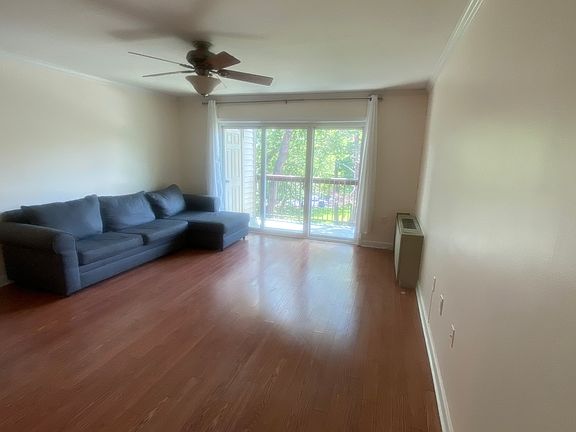 4th image of 7420 Lakeview Dr #W405