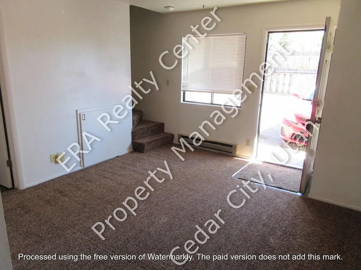 Building Photo - 303 N 400 W #2