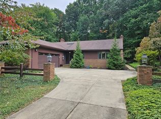 7512 Old Quarry Ln, Brecksville, OH