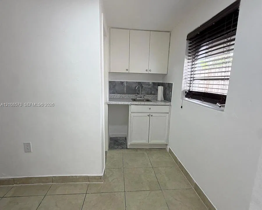 10430 NW 35th Pl #1