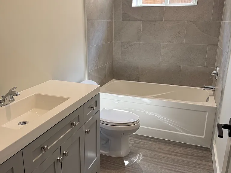 165 Barrie Rd #1 — Photo 7