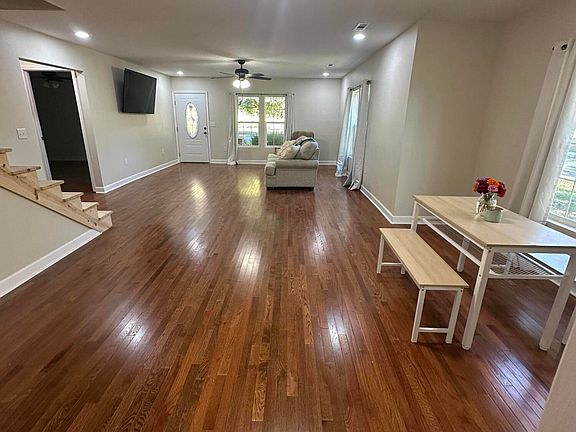 5th image of 2544 W Valley Rd