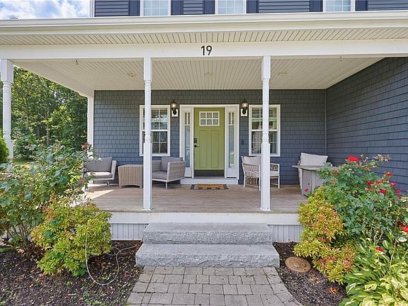 4th image of 19 Plantation Dr