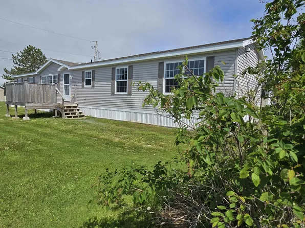 9 Highfield Ave, Antigonish, NS B2G 0E7
