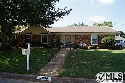 1st image of 7600 Parkway Dr