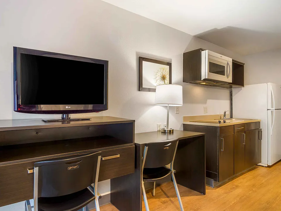 Studio Suite - 2 Queen Beds