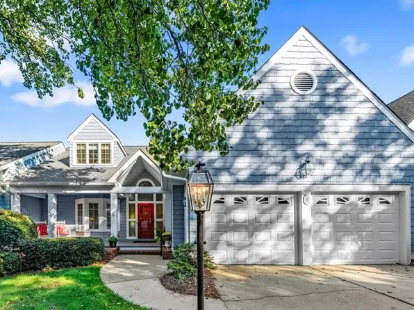 3 Sommerton Ct, Greensboro, NC 27408
