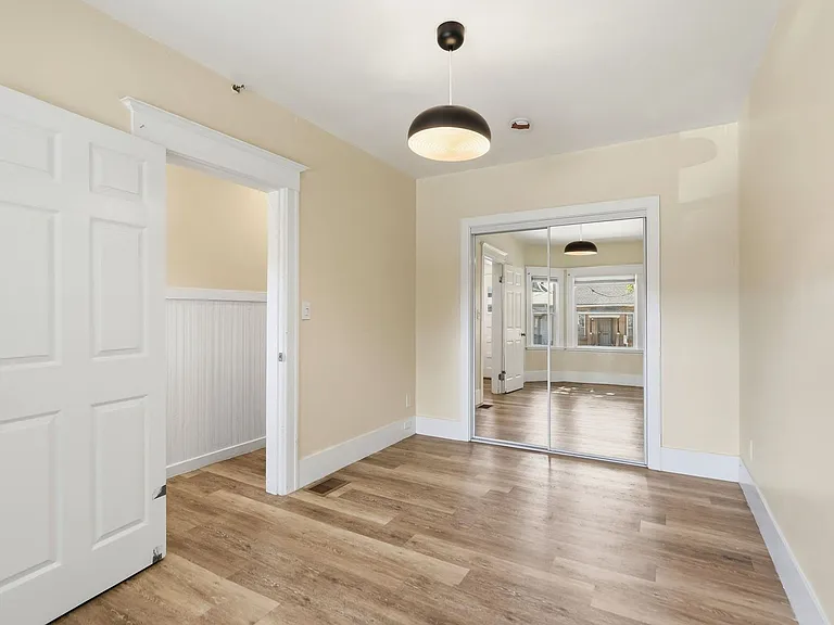 2533-2535 Filbert St — Photo 41