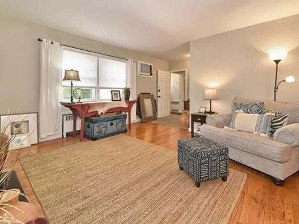 257 Pompton Ave, Verona, NJ 07044