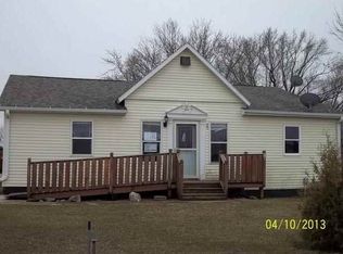30 16th St SE, Oelwein, IA 50662