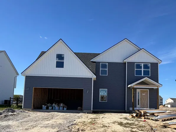 1410 Thomas Ln, Waterville, OH 43566