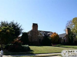 1912 Shadow Trl, Plano, TX 75075