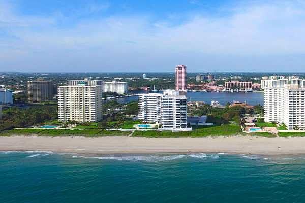 Home For Sale In Sabal Point