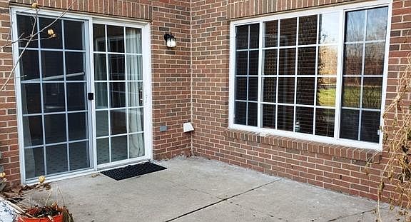 5th image of 5930 E Island Dr