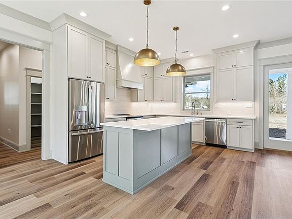 2nd image of 22341 Prats Rd