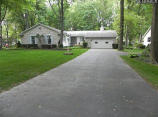 900 Shields Rd, Youngstown, OH 44511