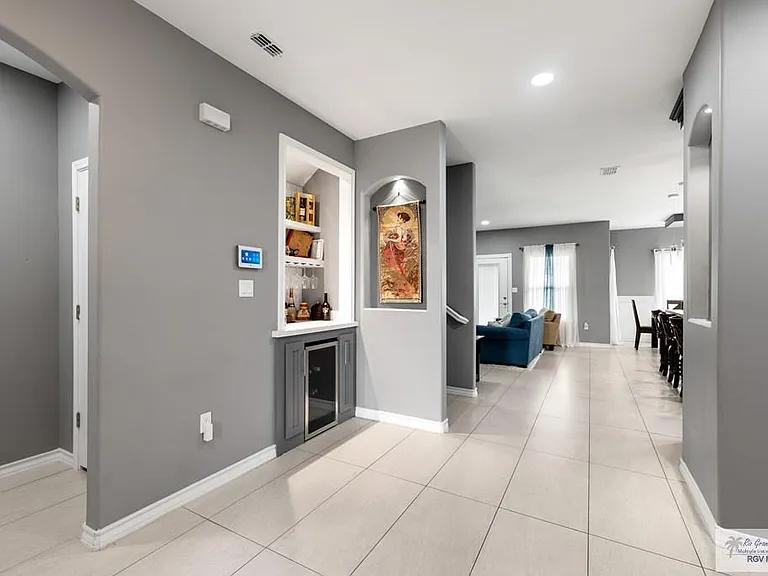 7180 Dominica Dr — Photo 10