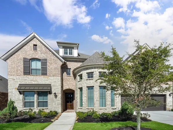 19214 Greenview Glen Dr, Cypress, TX 77433