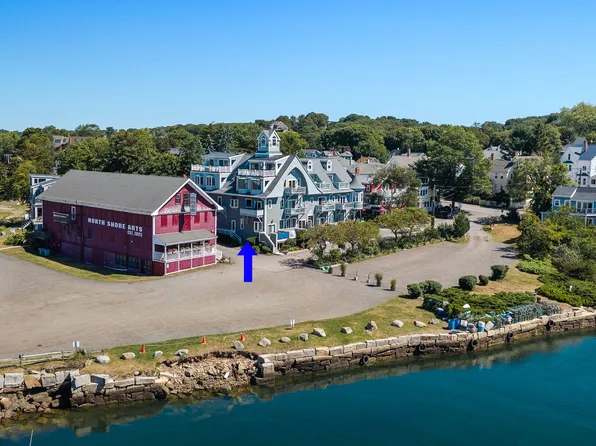5 Pirates Ln APT 1, Gloucester, MA 01930
