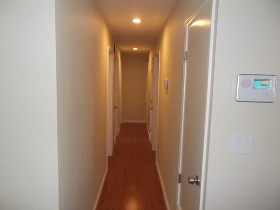 5th image of 1422 Sheridan Ave