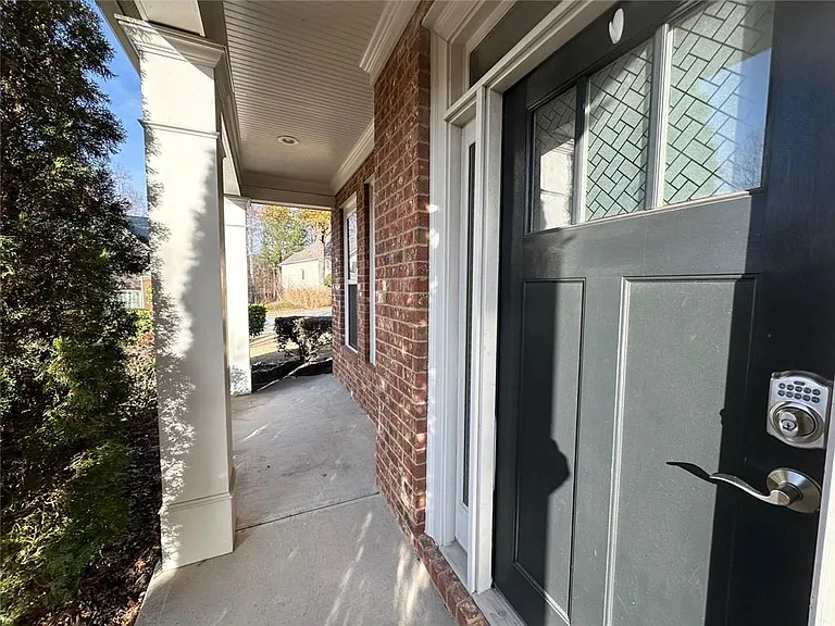 5605 Upper Creek Ct — Photo 3