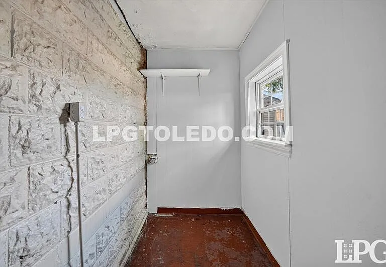 1715 Greenwood Ave — Photo 24
