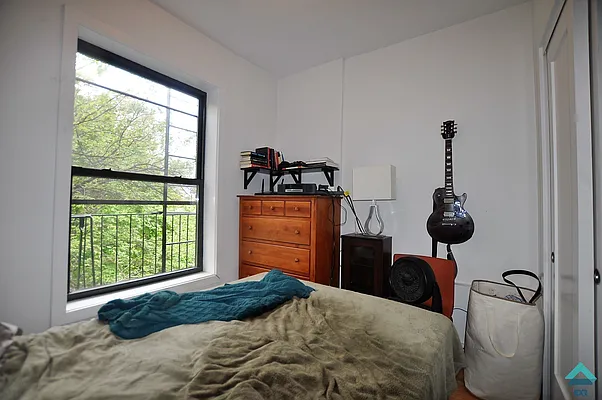 Rented by EXR | media 62