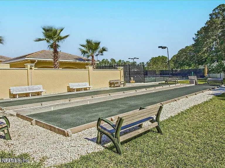 1212 Coghill Cir — Photo 23