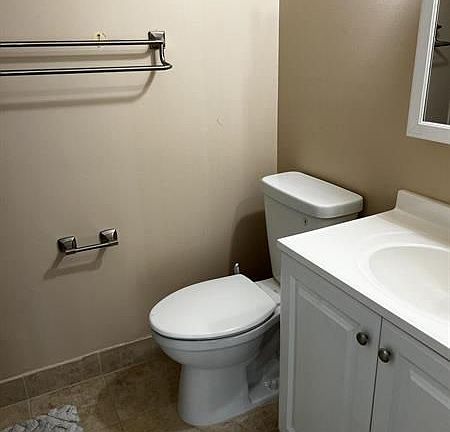 5th image of 2350 Lena Ln