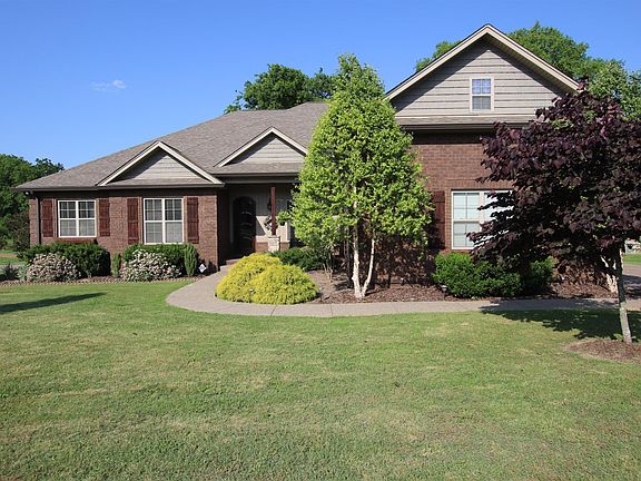 2nd image of 605 Concord Dr
