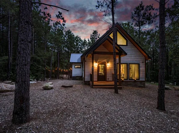 72 Bear Pine Trl, Broken Bow, OK 74728