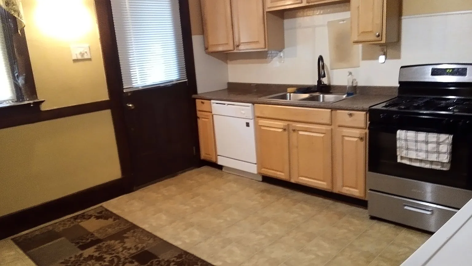 2460 Colorado Way — Photo 4