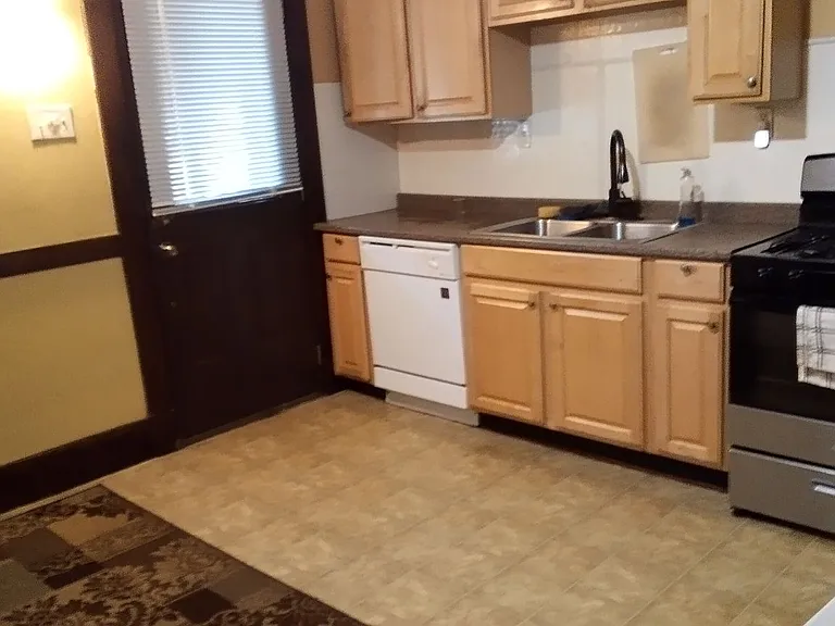 2460 Colorado Way — Photo 4