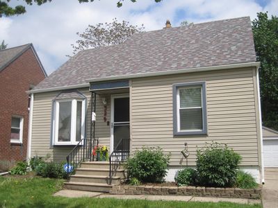 329 E Harry Ave, Hazel Park, MI, 48030