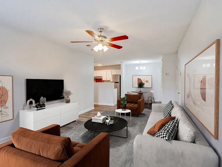 Britt Lake Apartments — Photo 3