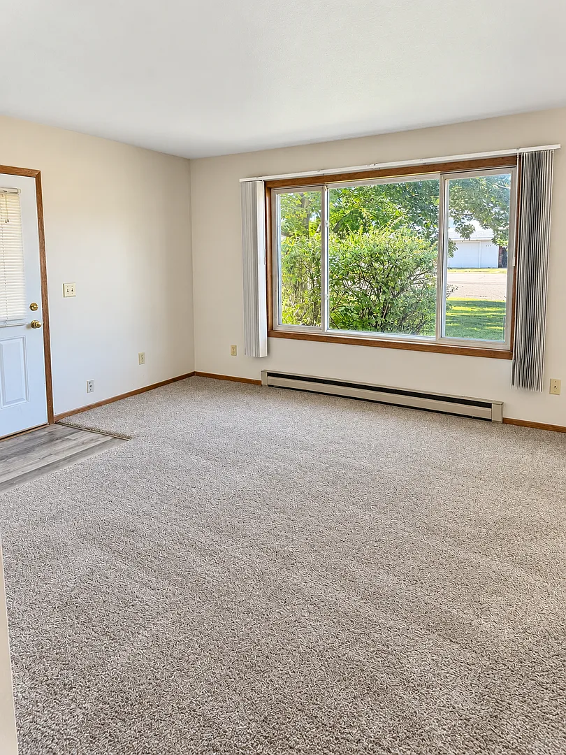 611 Dutchman Drive — Photo 2