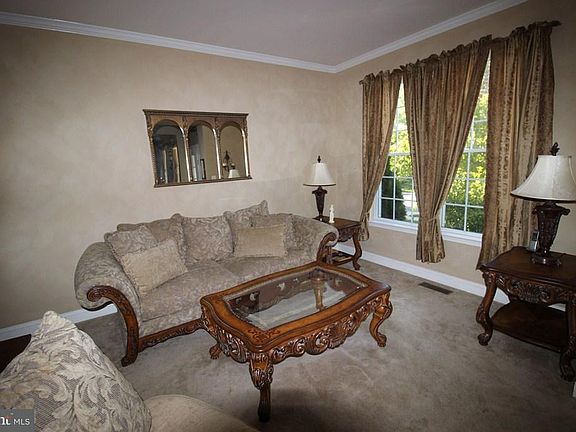 3rd image of 11081 Sanandrew Dr