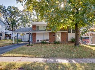 5337 Ville Rosa Ln, Hazelwood, MO 63042
