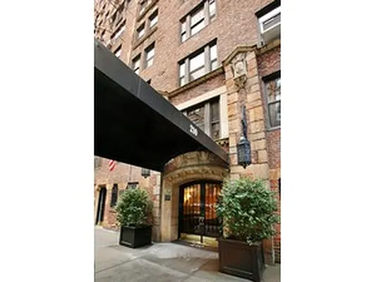 Sold by Corcoran | media 22