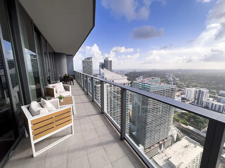 1000 Brickell Plz #4910 — Photo 2