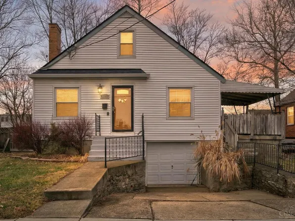 8417 Royal Heights Dr, Cincinnati, OH 45239