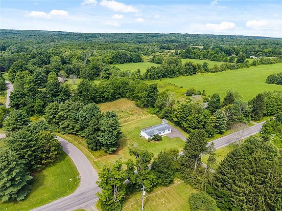 5th image of 454 Caswell Rd