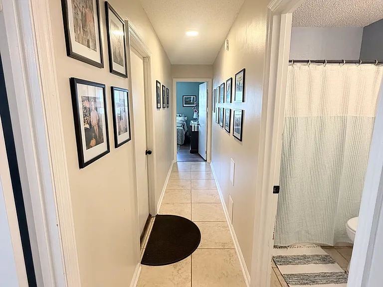 130 Woodvalley Dr — Photo 15