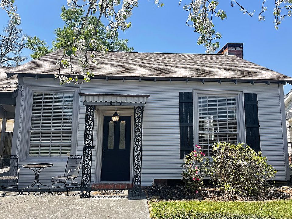 1st image of 1918 Westwood St